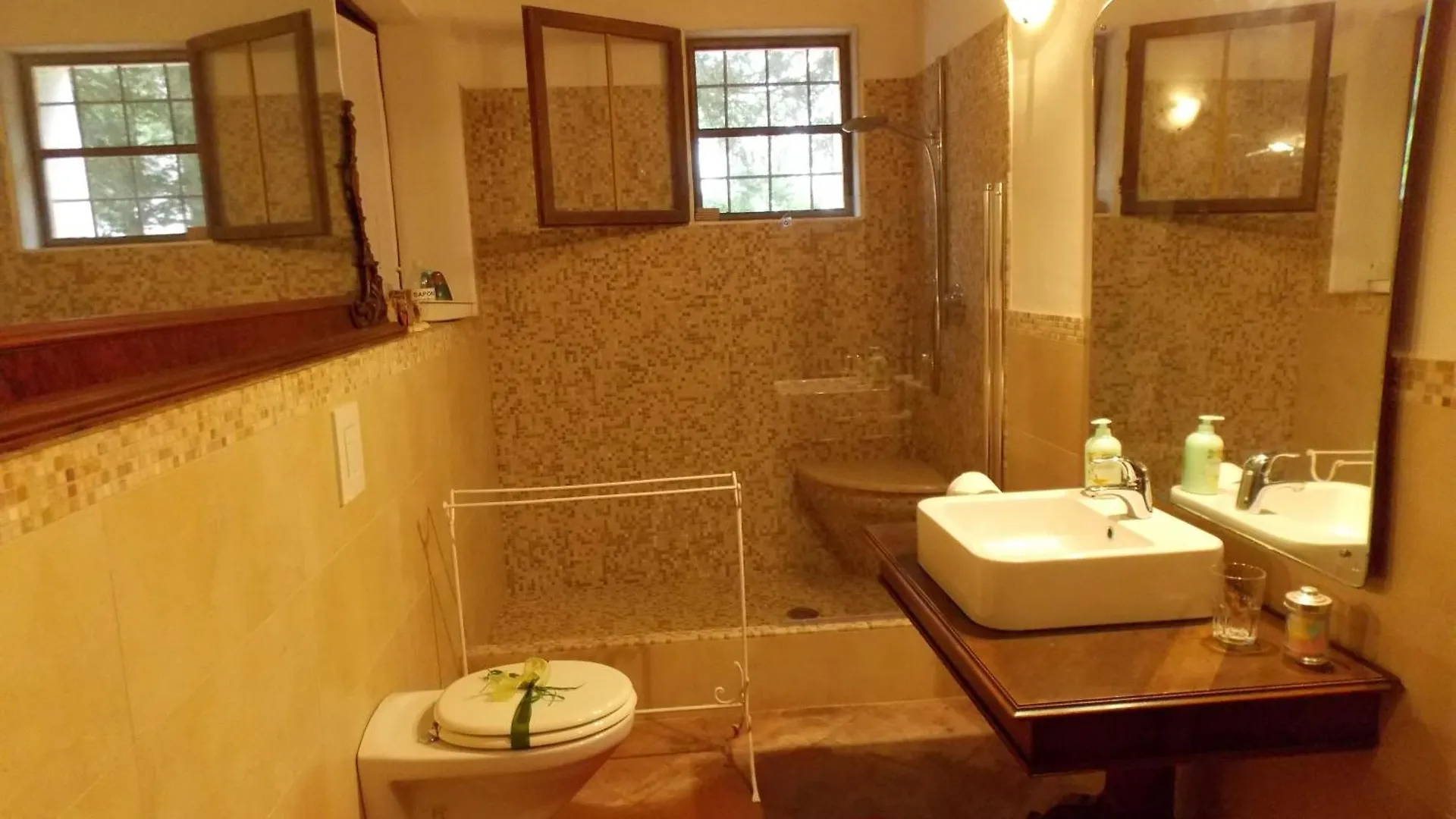 Bed And Breakfast Di Charme La Bonarella Russi Couette-café