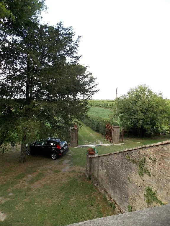 Bed And Breakfast Di Charme La Bonarella Russi 0*,